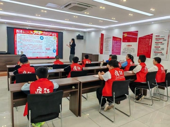 李阳疯狂英语疯狂伴习济南济阳校区周末营圆满结营